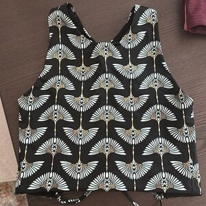 Yoga bra with corset-like lace-up back